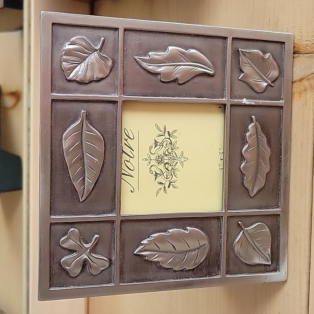 Pewter Leaf Photo Frame